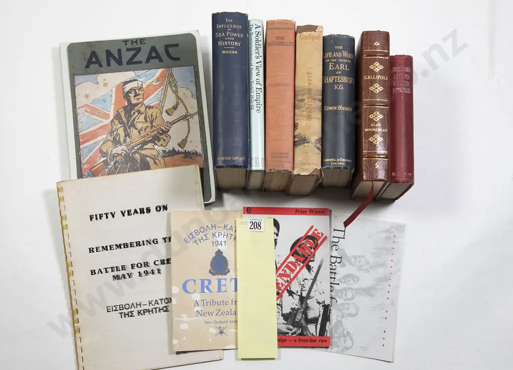 Group Of WWI & WWII Books & Booklets Image 1++