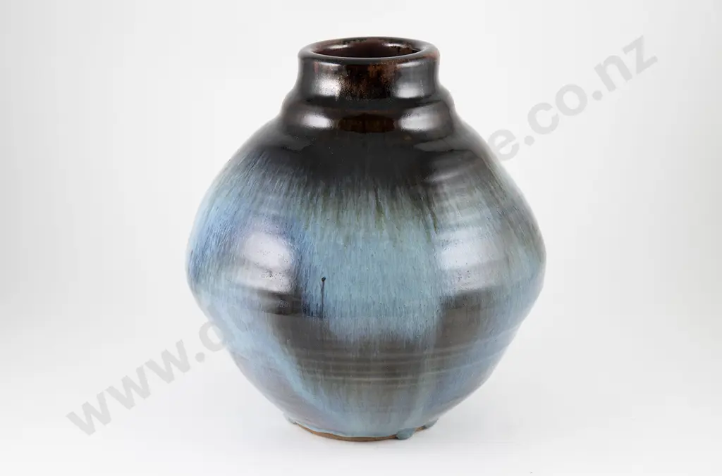 Doreen Blumhardt Ovoid Vase Image 1++