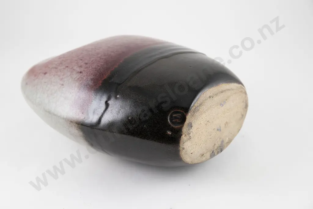 Doreen Blumhardt Flattened Ovoid Vase Image 1++