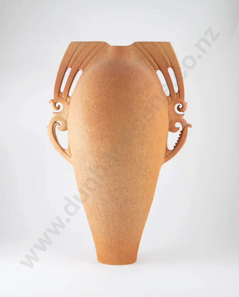 Manos Nathan Ipu Manaia Parirau (winged Manaia vessel) Image 1++
