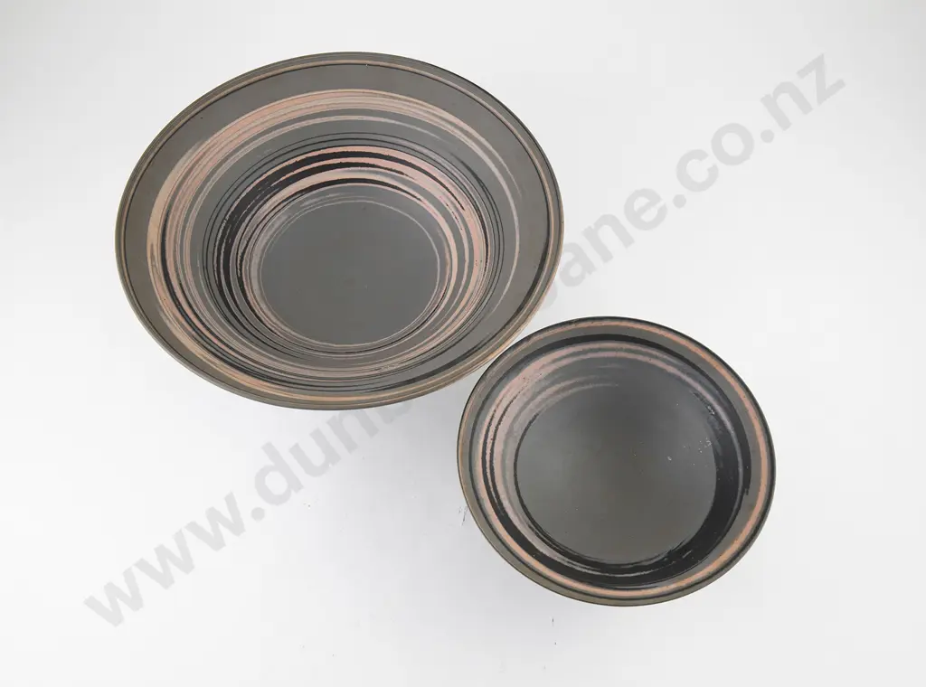 John Parker Graduated Pair Flared Agate Bowls Image 1++