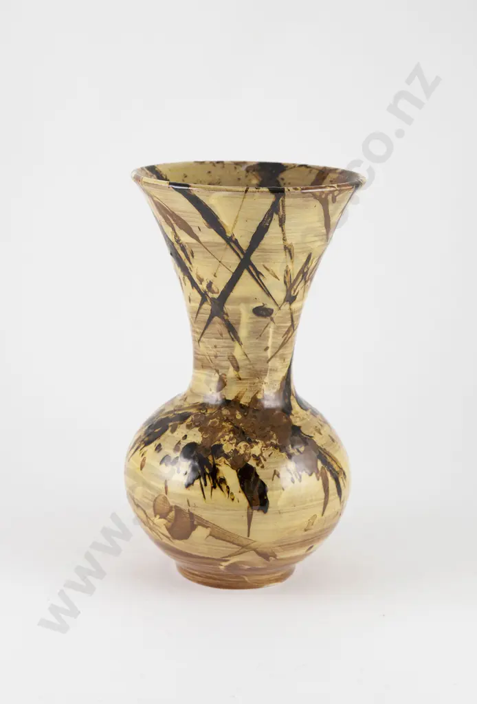 Grant Hudson Vase Image 1++