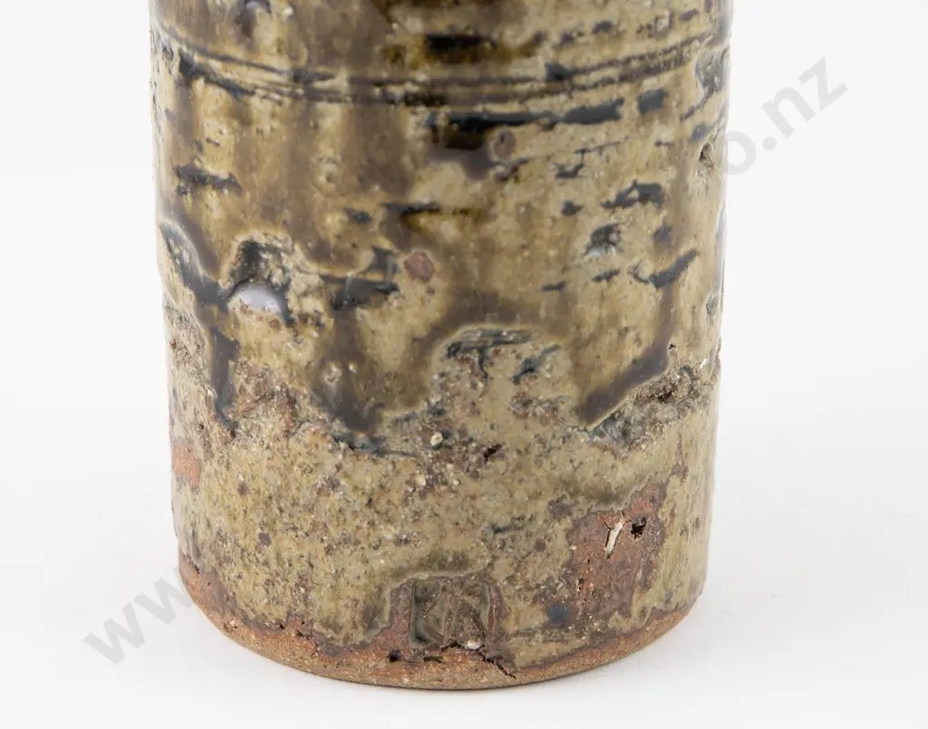Len Castle Brush Pot Image 1++