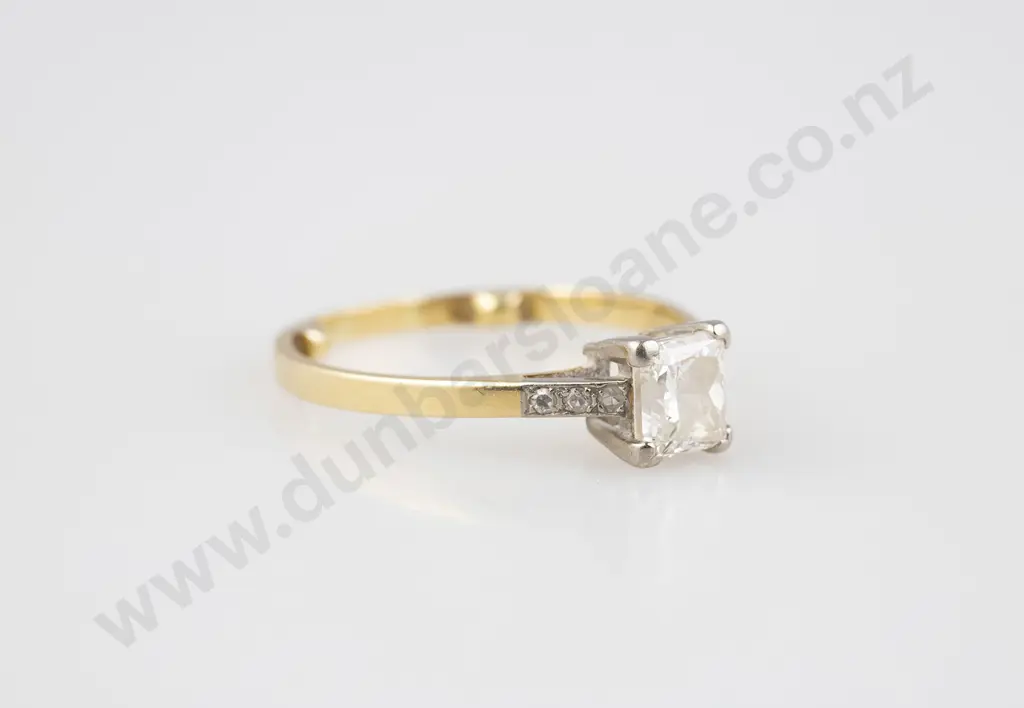 18ct Yellow & White Gold Solitaire Diamond Ring Image 1++