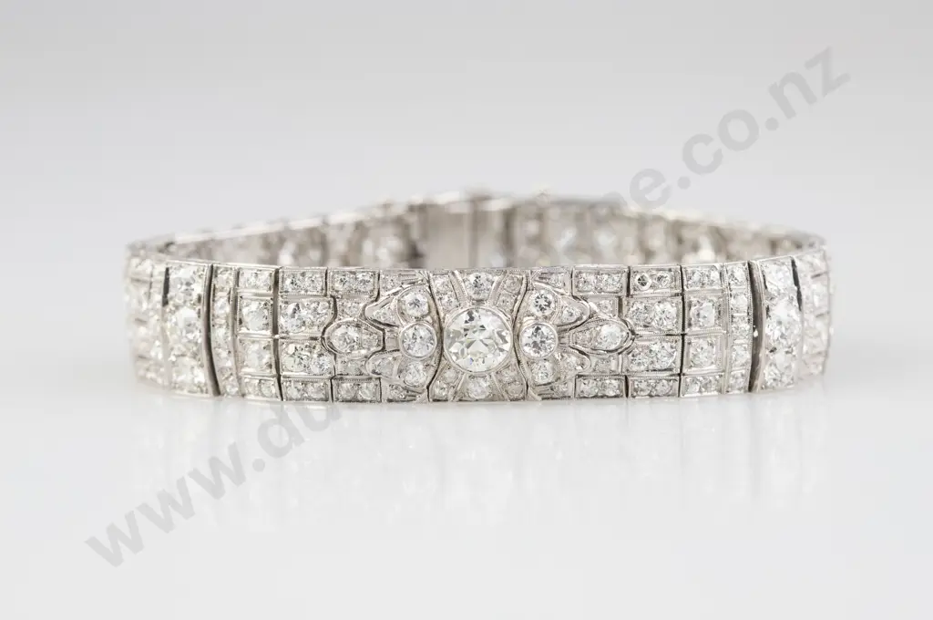 Fine Period Art Deco All Platinum 242 Stone Diamond Bracelet Image 1++
