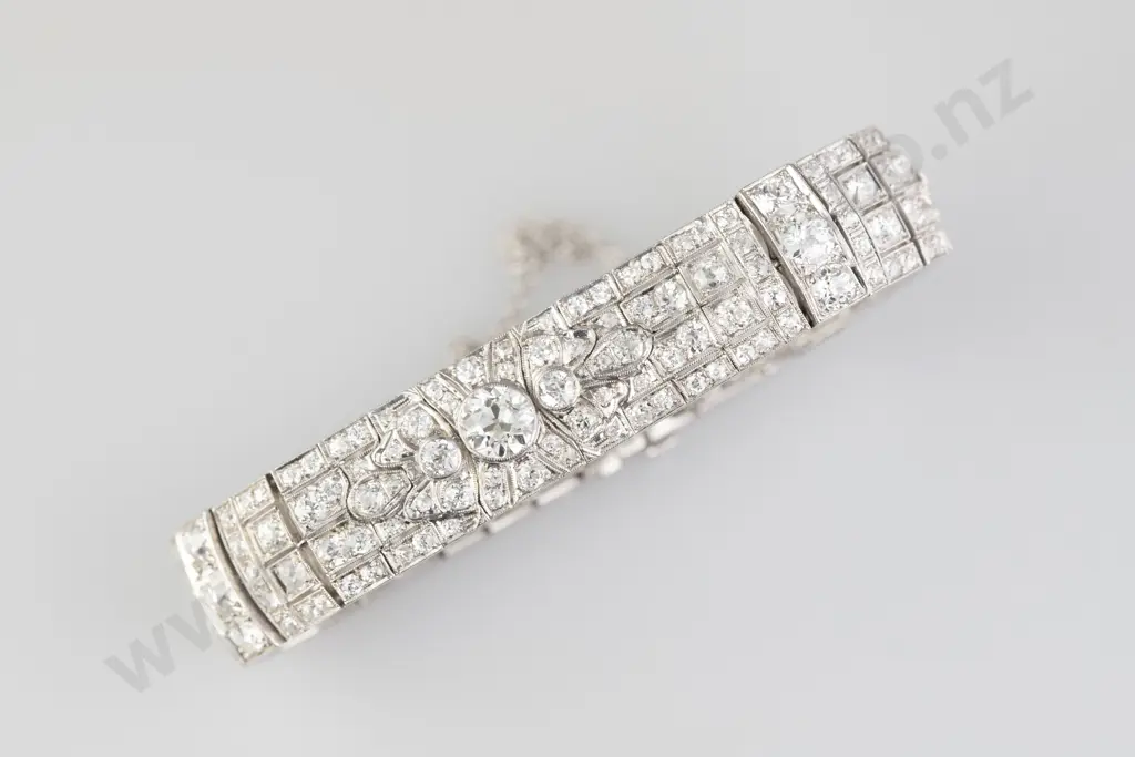 Fine Period Art Deco All Platinum 242 Stone Diamond Bracelet Image 1++