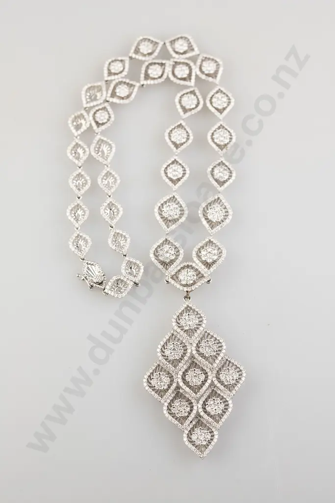 18ct White Gold 1123stone Diamond Pendant Necklace Image 1++
