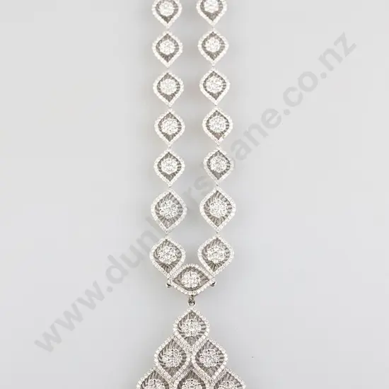 18ct White Gold 1123stone Diamond Pendant Necklace