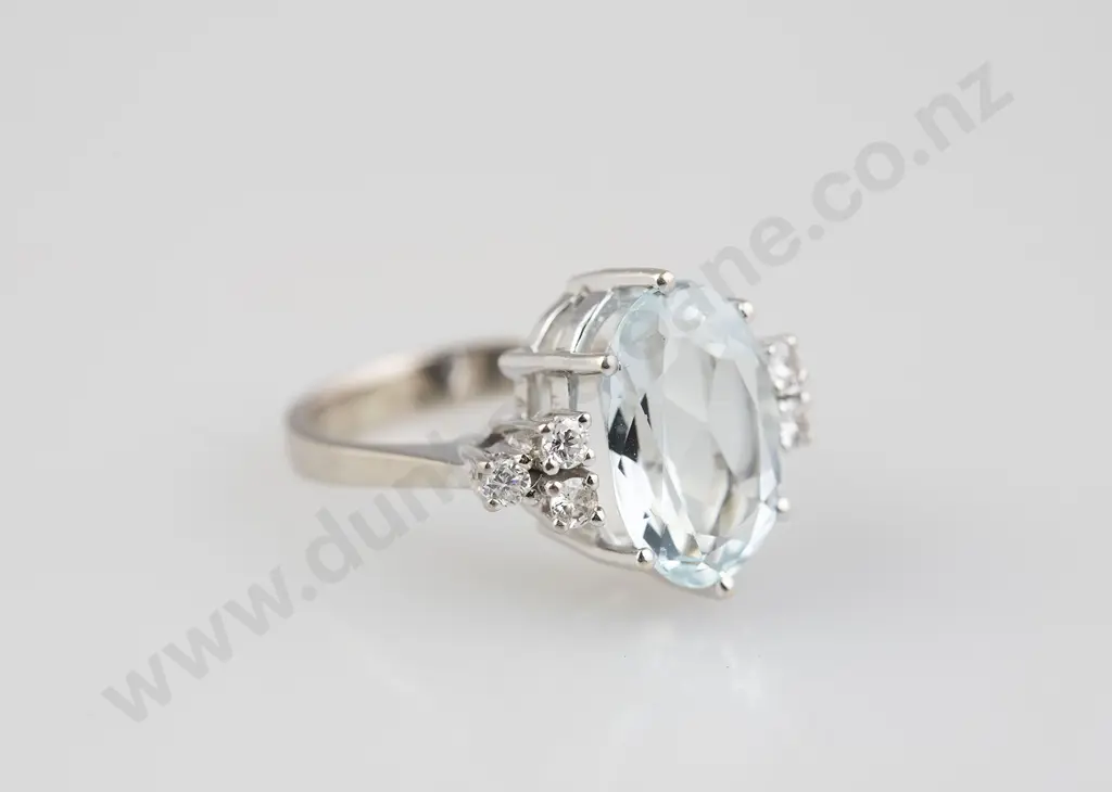 14ct White Gold Single Aquamarine and Diamond Dress Ring Image 1++