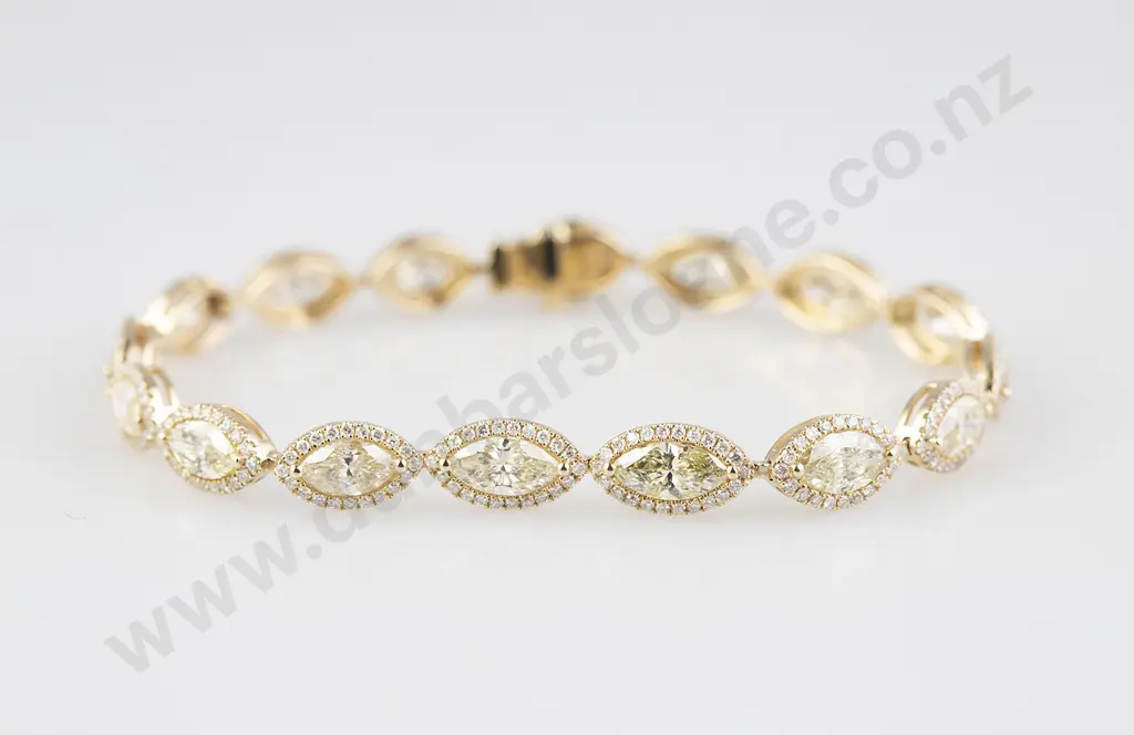 14ct 346stone Fancy Diamond Bracelet Image 1++