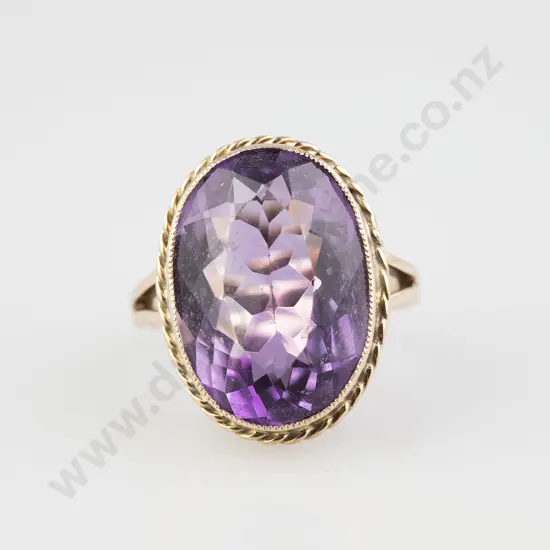 9ct Single Large Amethyst Dress Ring