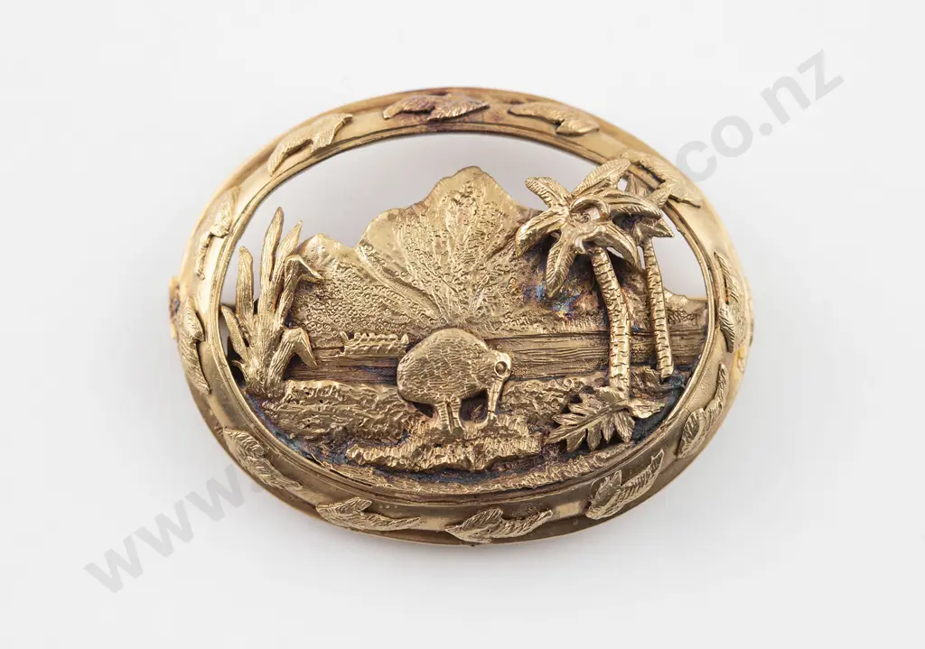 James King (NZ) Late C19th Silver Gilt Brooch Image 1++