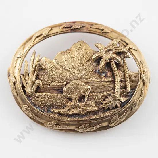 James King (NZ) Late C19th Silver Gilt Brooch