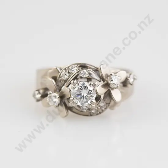 18ct White Gold Eleven Stone Diamond Fancy Cluster Ring