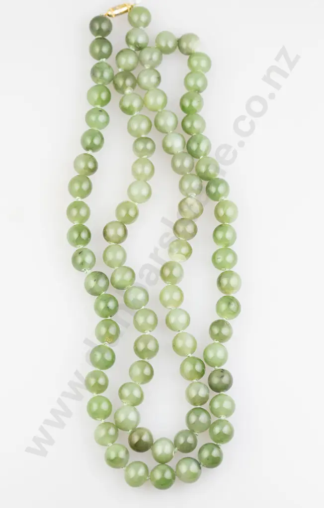Single Strand Uniform Chinese Jade Bead Necklace Image 1++
