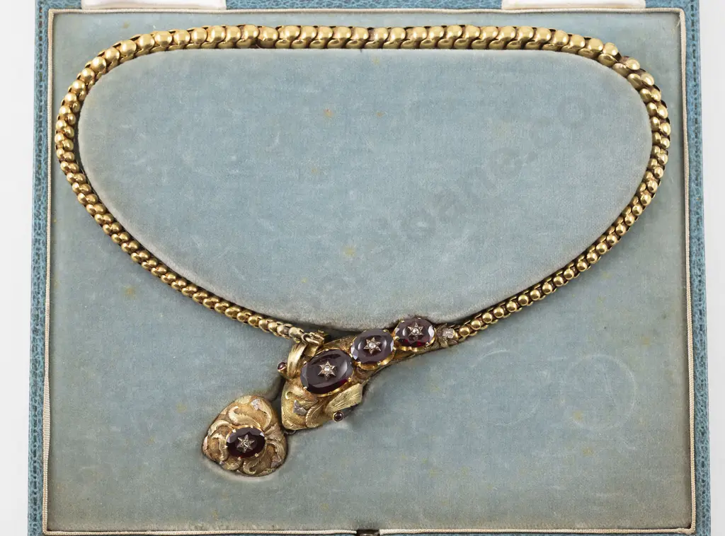 Early Victorian 15ct Amethyst and Diamond Snake Necklace Image 1++
