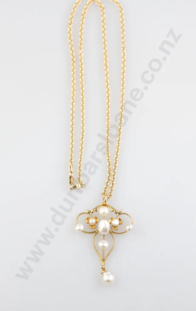 Victorian 15ct Eight Pearl Shield Pendant Image 1++