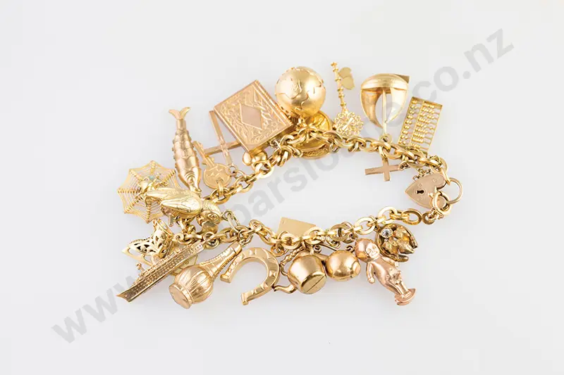 18ct Trace Link Chain Charm Bracelet Image 1++
