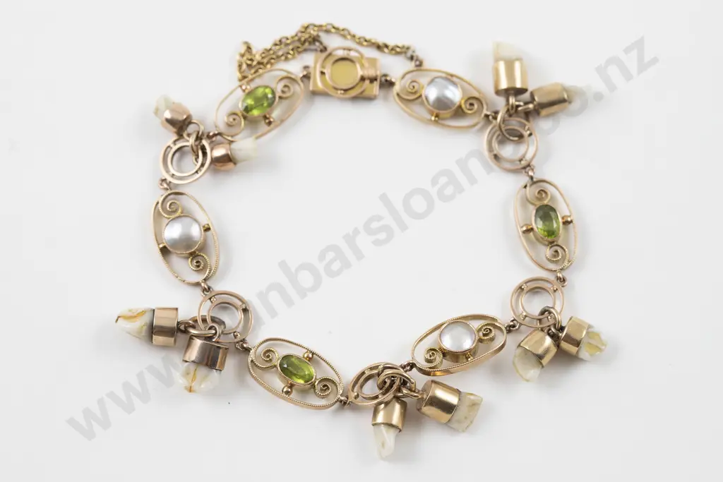 9ct Fancy Panel Bracelet Image 1++