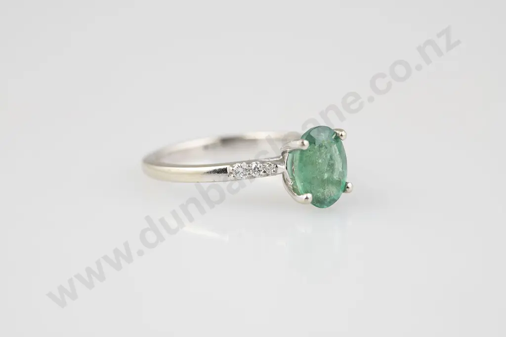 14ct White Gold Single Emerald Ring Image 1++