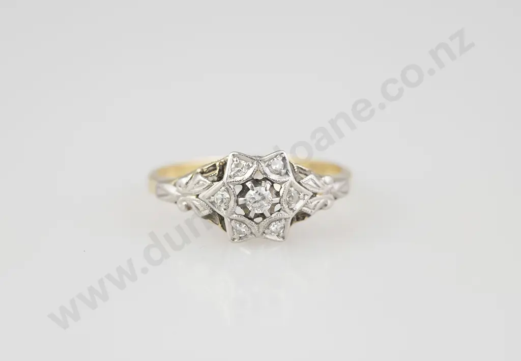 Vintage 18ct & Platinum Seven Stone Diamond Cluster Ring Image 1++