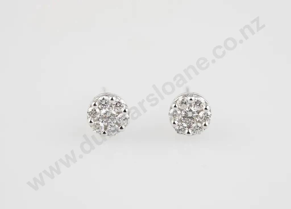 Pair 18ct White Gold Diamond Cluster Stud Earrings Image 1++