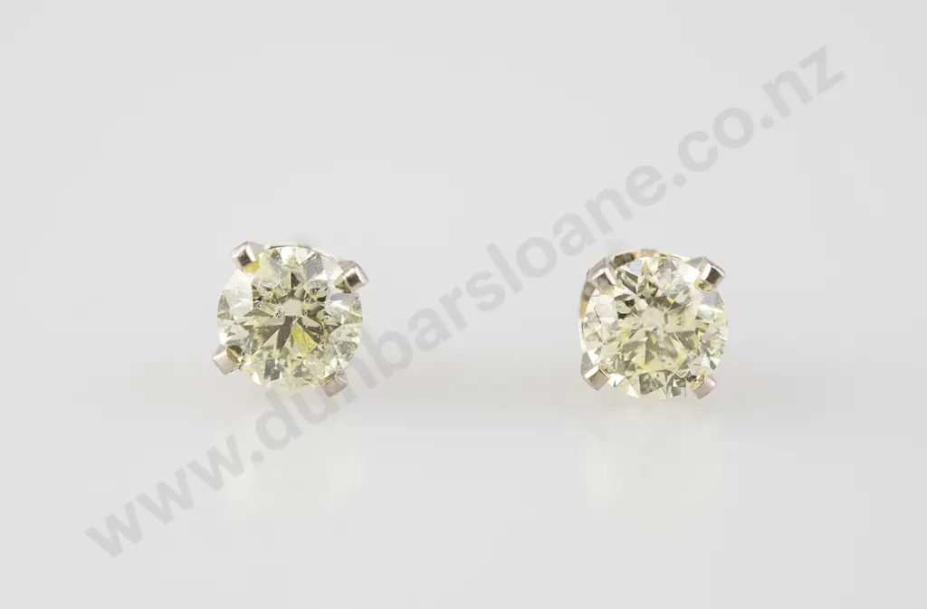 Pair 14ct White Gold Solitaire Diamond Stud Earrings Image 1++