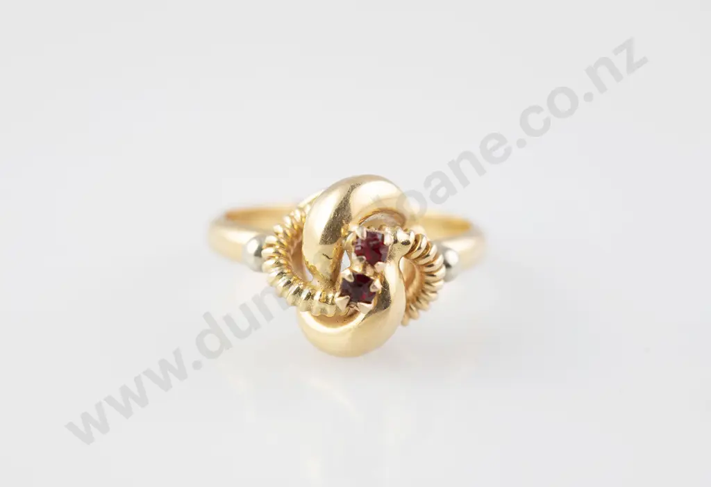 18ct 'Love Knot' Ring Image 1++
