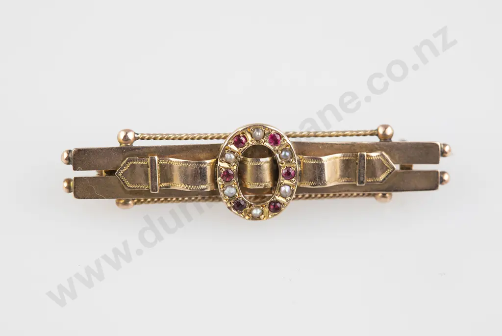 Victorian 9ct Double Bar Brooch Image 1++