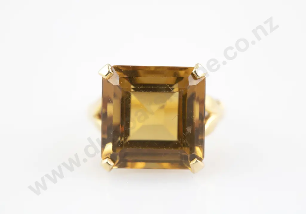 18ct Single Citrine Ring Image 1++