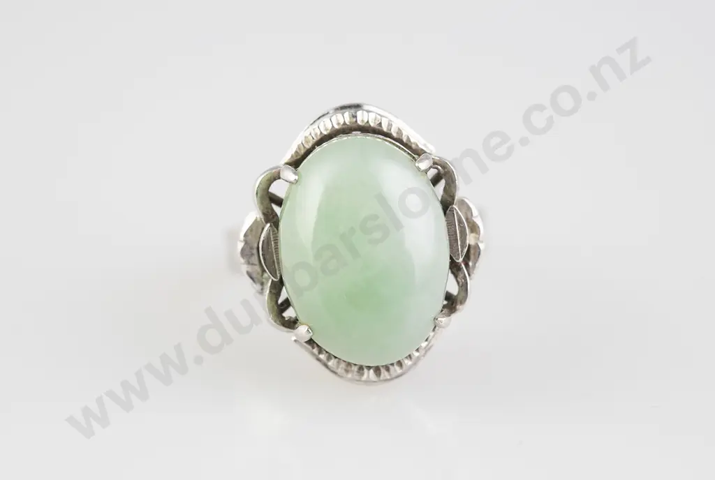 9ct White Gold Single Jade Panel Ring Image 1++