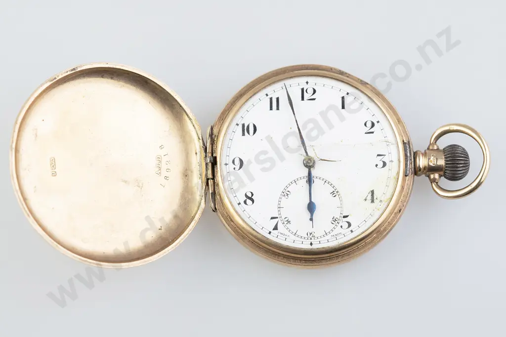 9ct Plain Hunter Cased Lever WInd Pocket Watch Image 1++