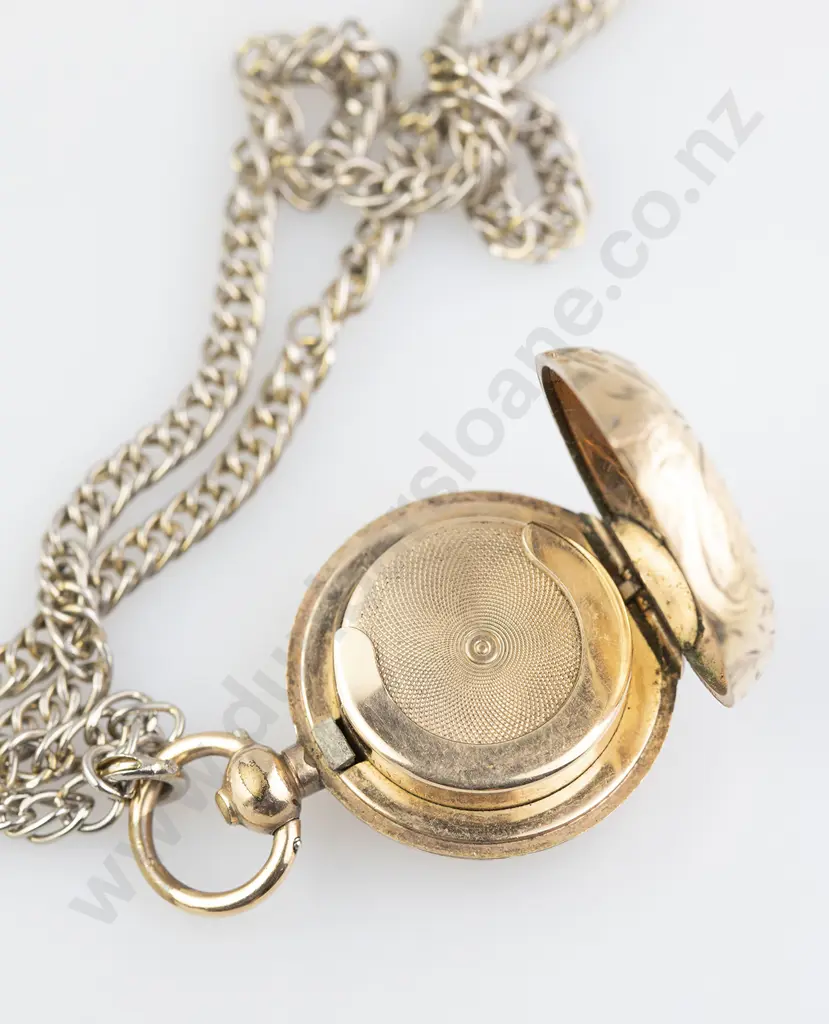 Engraved Gold Plated Circular Sovereign Case Image 1++