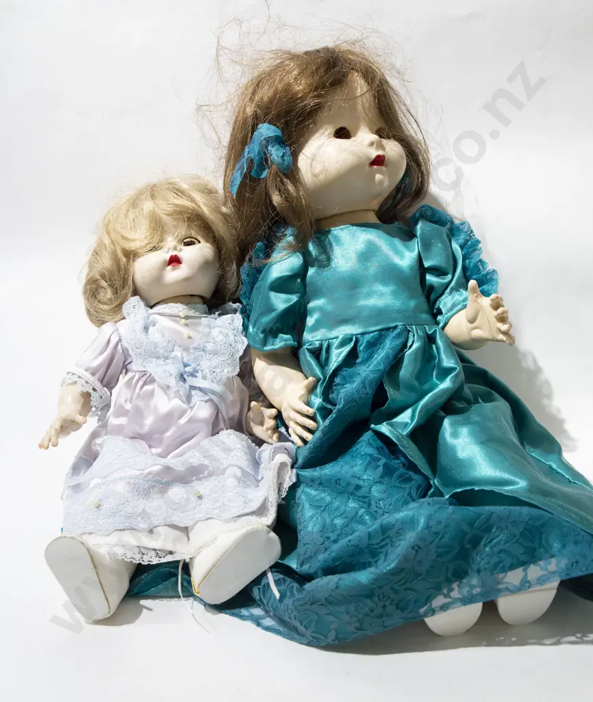 Two Pedigree Dolls Image 1++