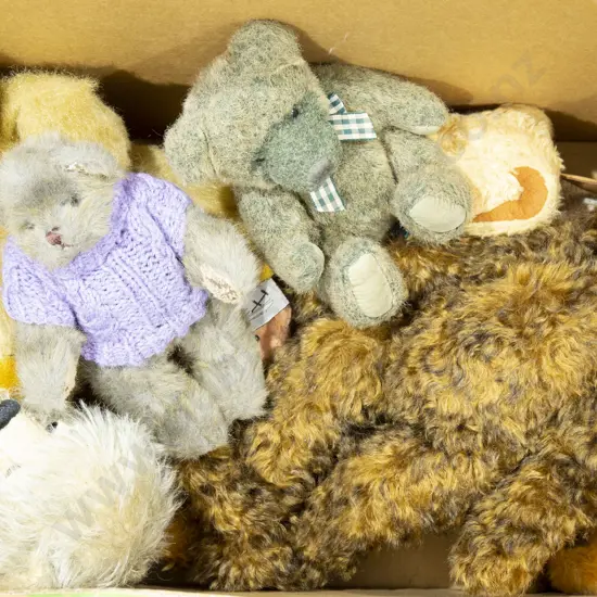 Qty of Teddy Bears