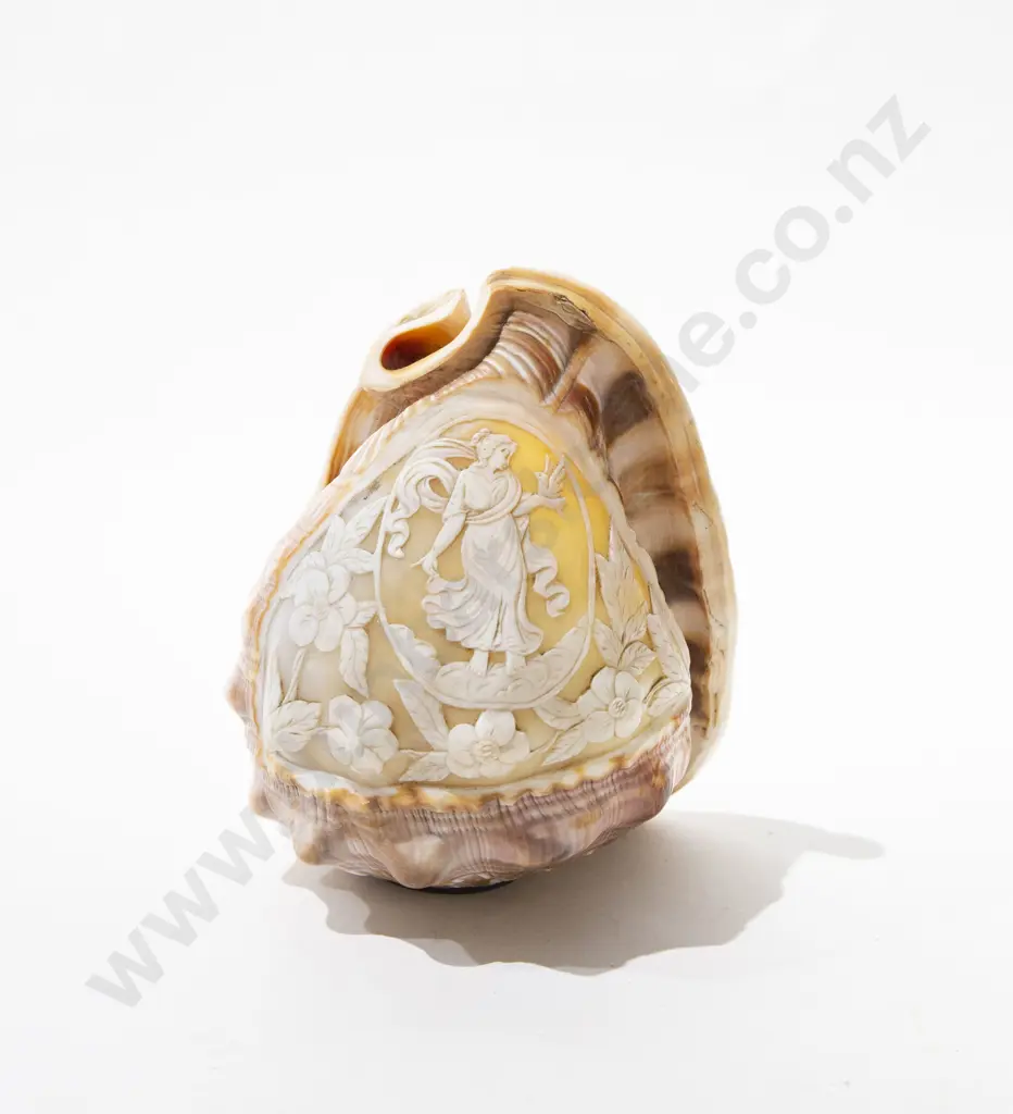 Victorian Carved Cameo Shell Image 1++