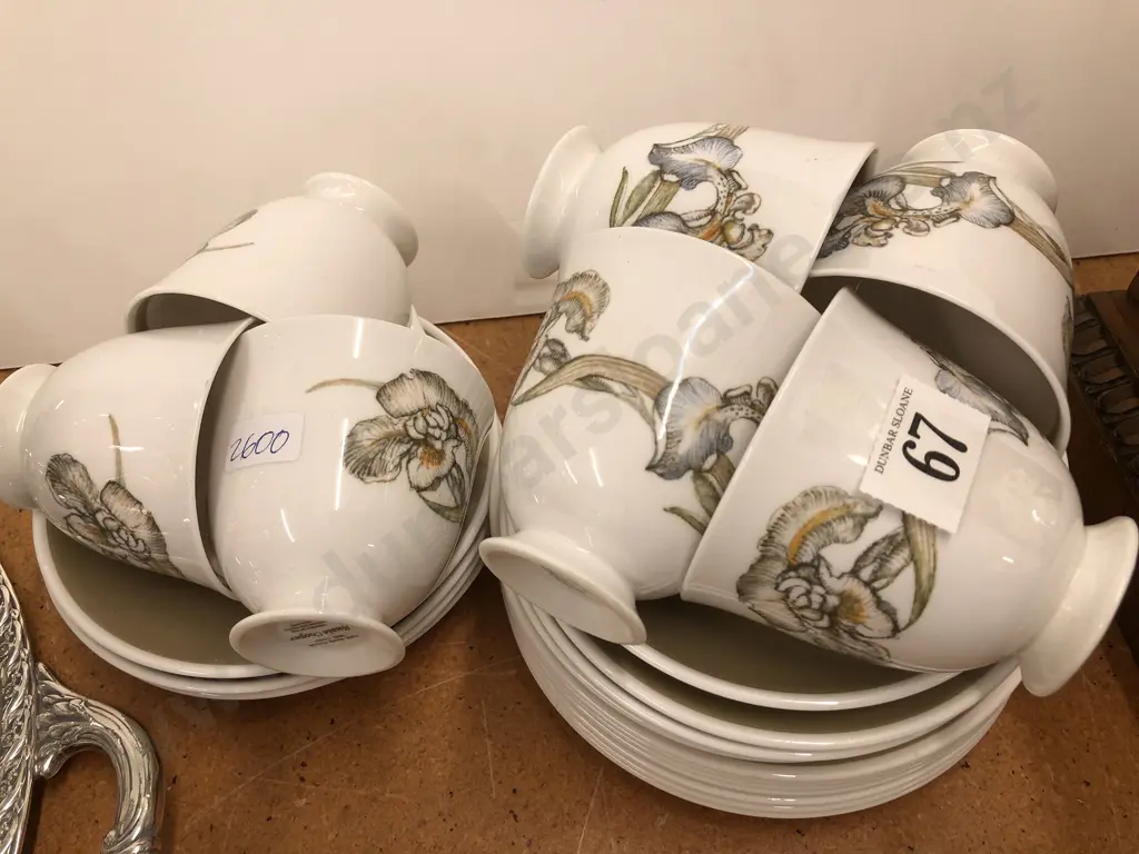 Suzie Cooper Part Tea Set Image 1++