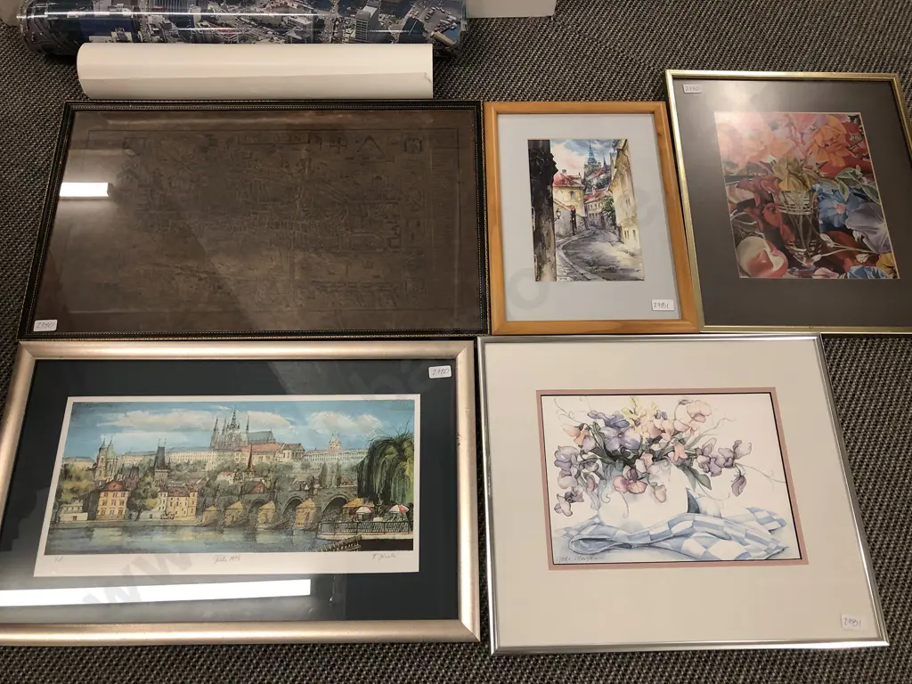 Box of Minor Prints Image 1++