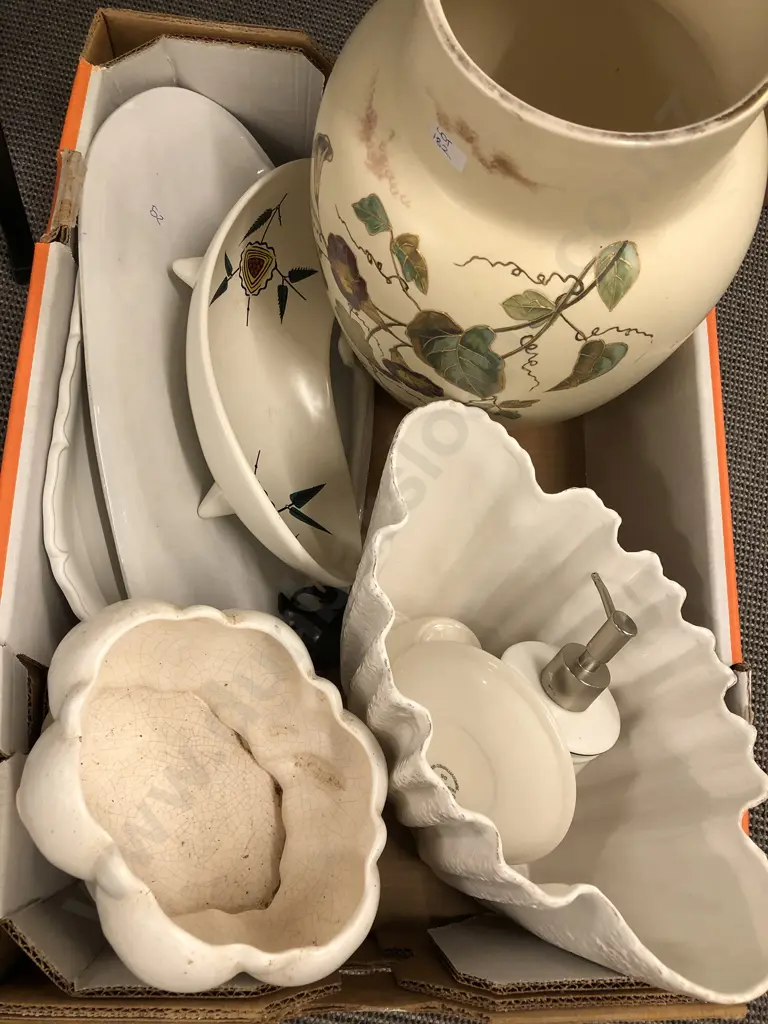 Box With Large Vase and Assorted Bowls Image 1++
