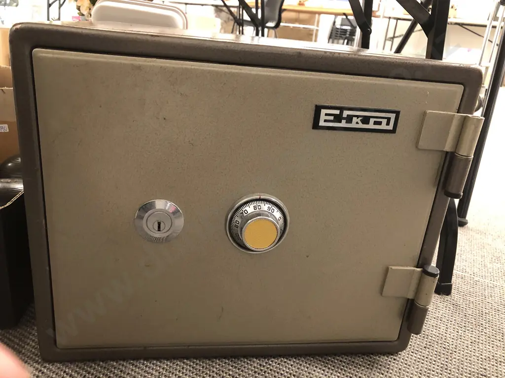 Small Safe Image 1++