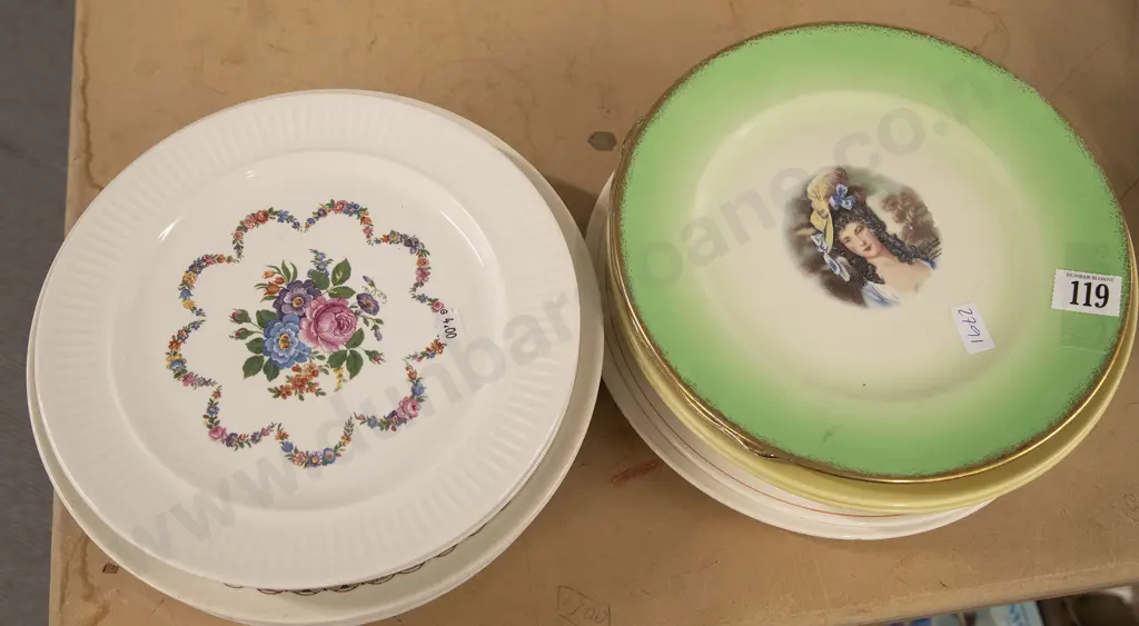 Qty of NZ Dinner Plates Incl. Crown Lynn Image 1++
