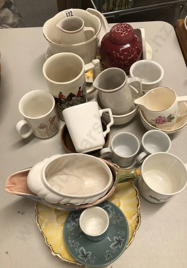 Qty of Mixed NZ China Image 1++