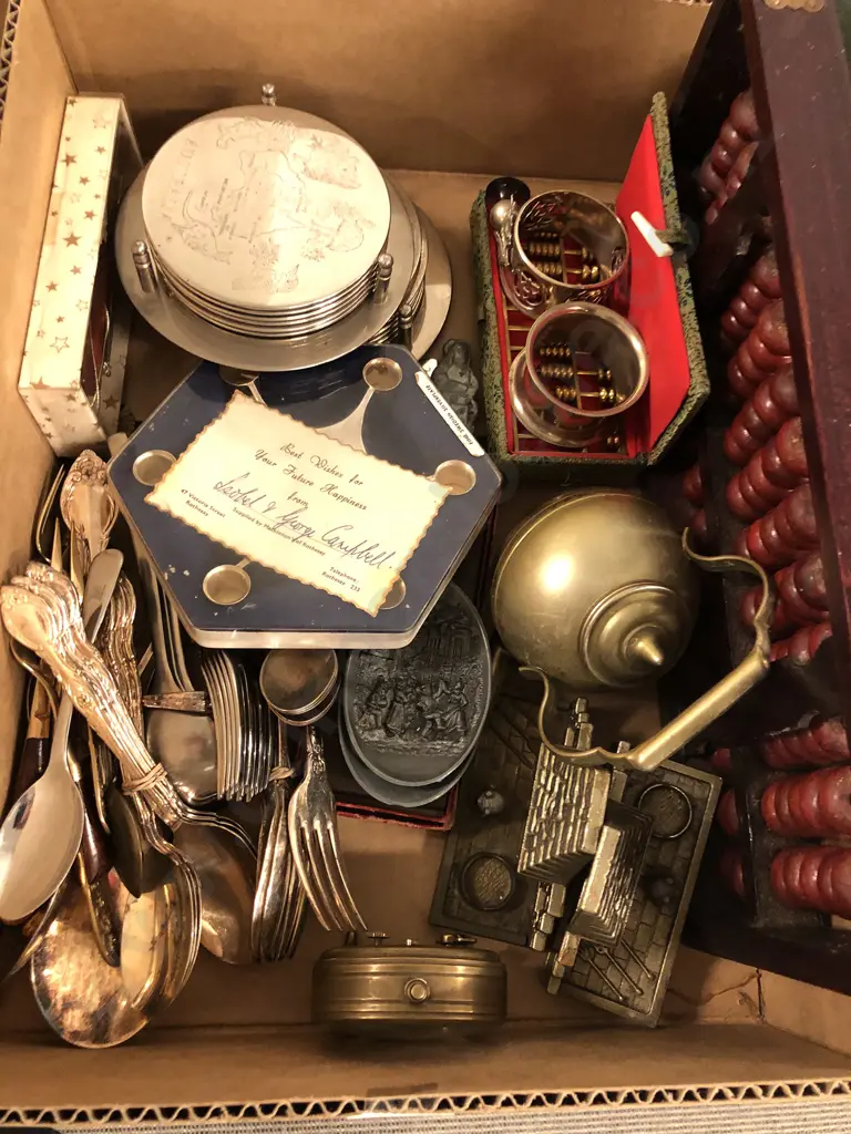 Box With Cutlery and Placemats Etc Image 1++