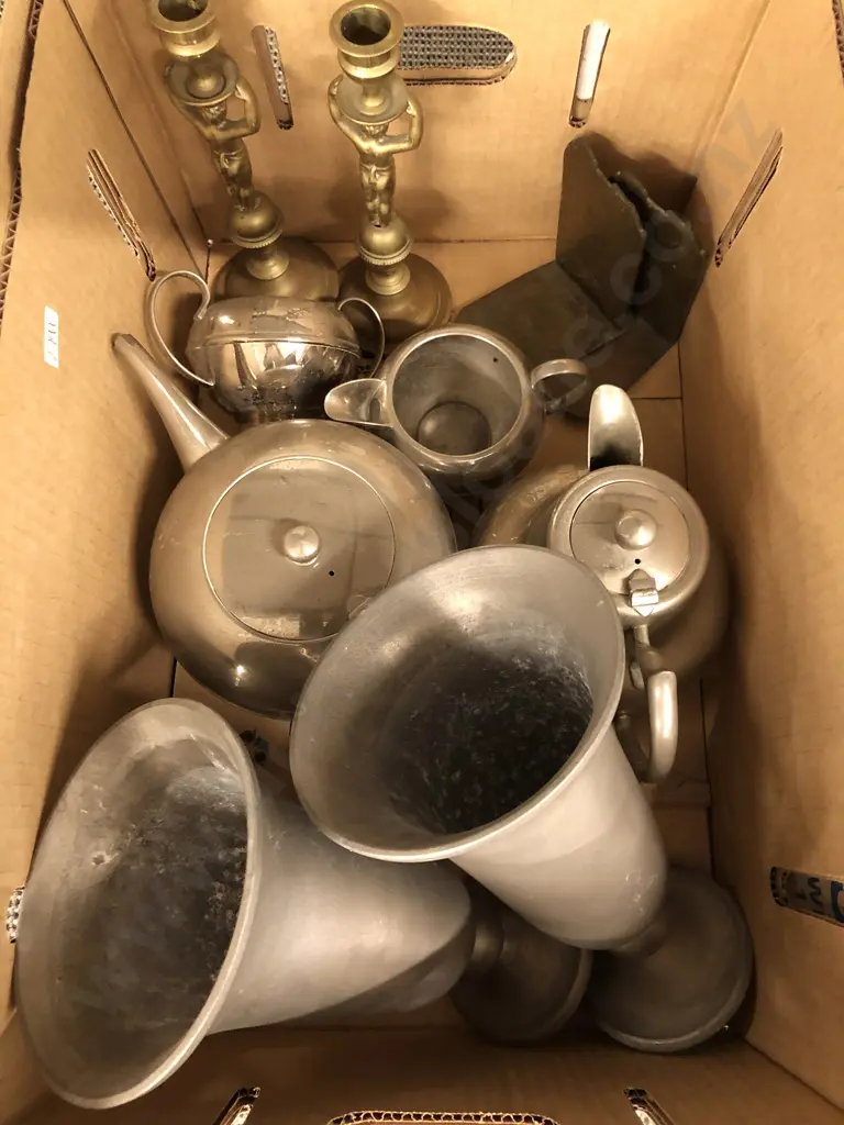 Box of Pewter Vases and Various Metalware Image 1++