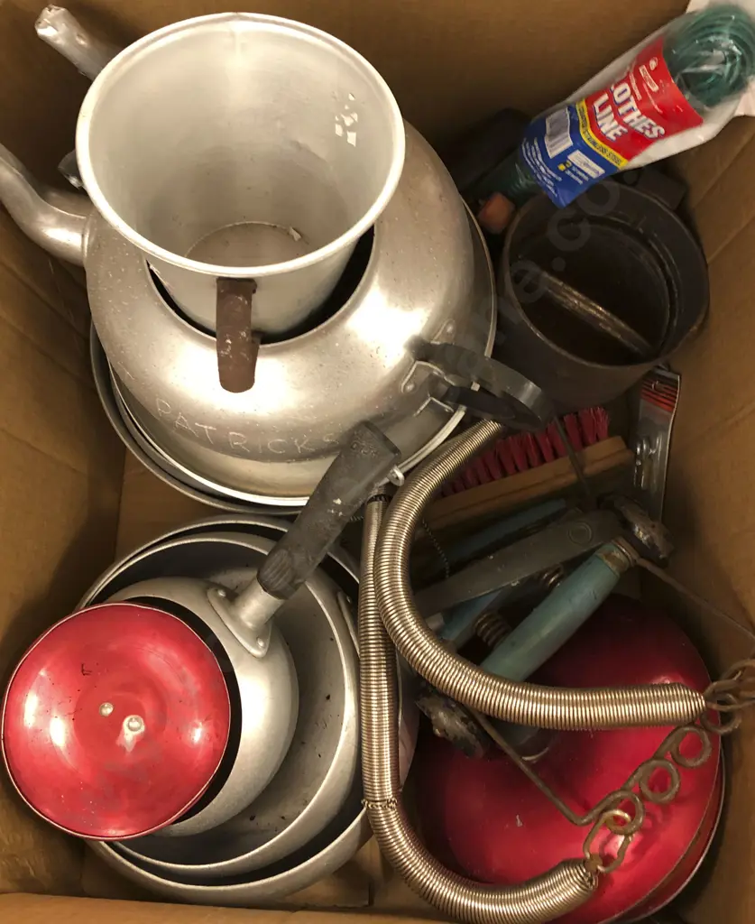 Box of Kitchenware Etc Image 1++