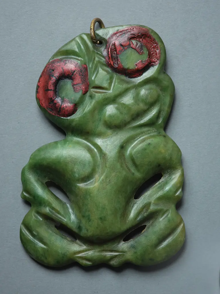 An Important 19th Century Pounamu Hei-Tiki from the Collection of Charles Frederick Goldie Image 1++