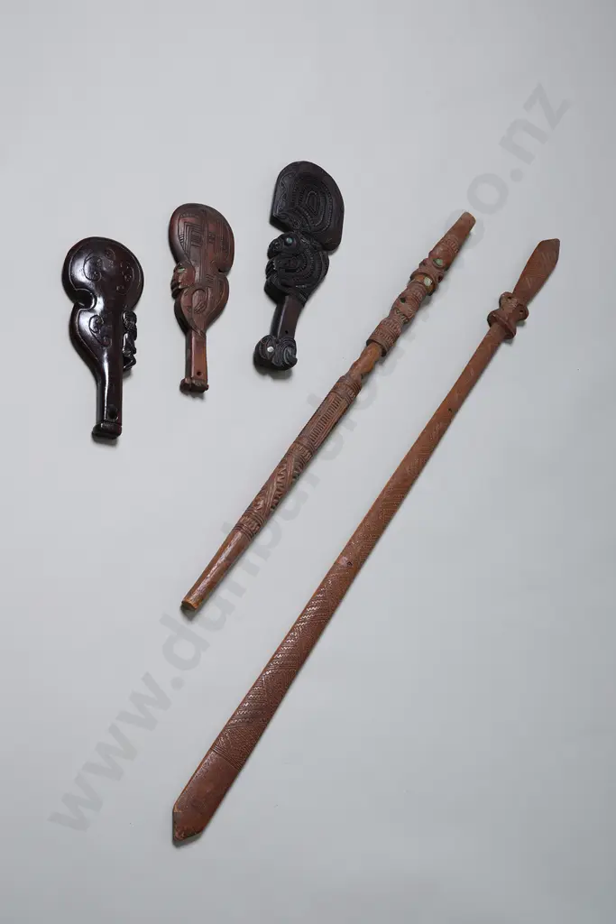 Taiaha (Fighting Staff) Image 1++