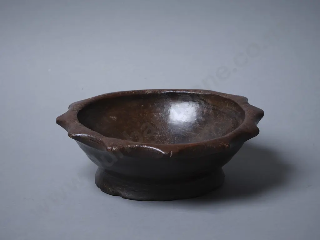 Micronesian Hardwood Food Bowl Image 1++