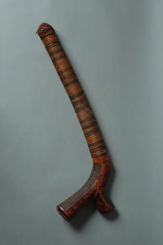 Fijian Gunstock War Club (Gatawaka) Image 1++