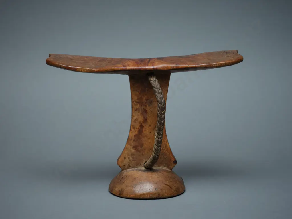 A Kenyan Turkana Tribe Head Rest Image 1++